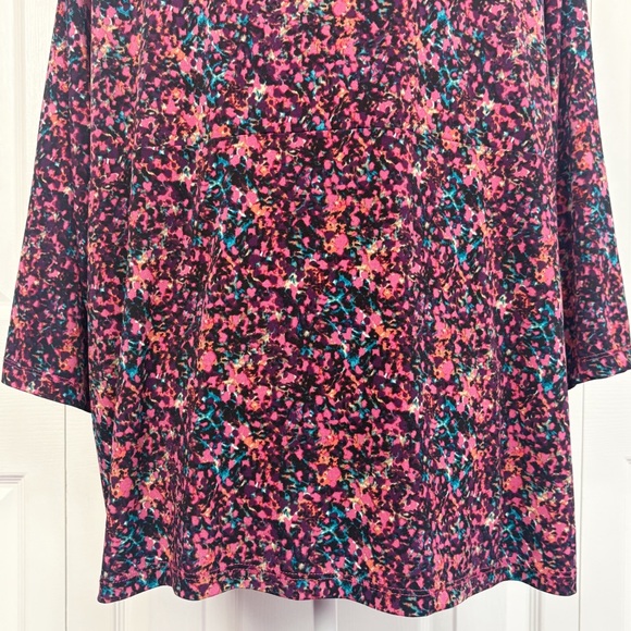 Daisy Fuentes Pink Multicolor Print Stretch Twist Front 3/4 Sleeve Top 2X - Picture 16 of 16